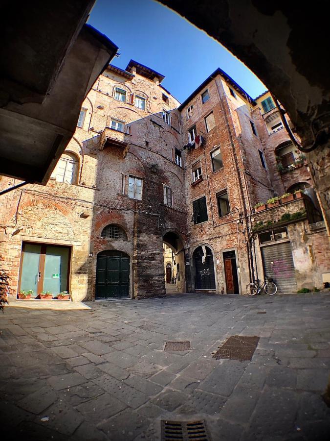La Casa Del Pesce - Within The Historical Walls Of Lucca Exterior foto